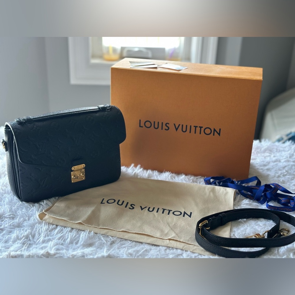Louis Vuitton Pochette Metis